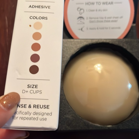 Nippies Skin original D+ cups - Picture 6 of 7